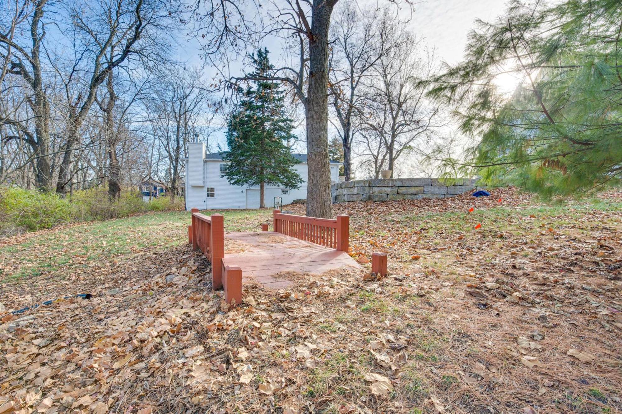 Villa Cozy Liberty Getaway With Fire Pit And Patio! Exterior foto